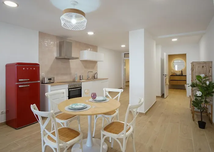 Apartament Lanuza Front